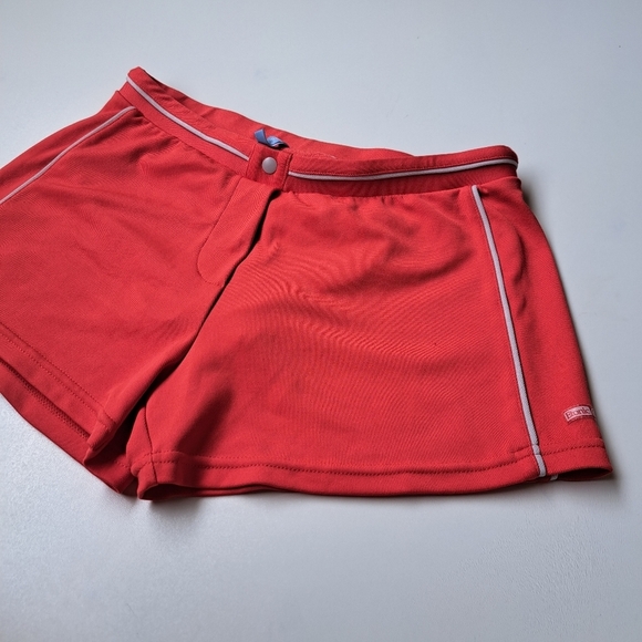 Etoníc sports shorts for women red sizes M passion red - Picture 4 of 9